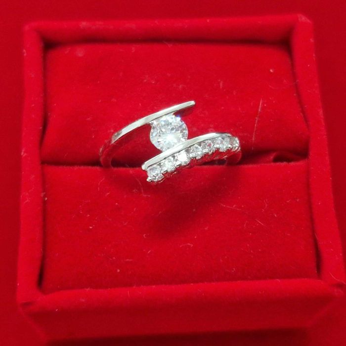 GR80,inel placat aur alb 18k,ideal logodna, zirconiu alb