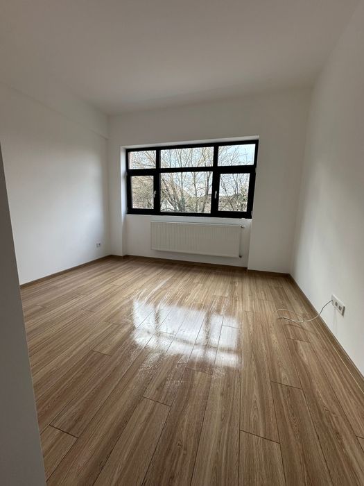 Inchiriez studio sau birouri centru vechi