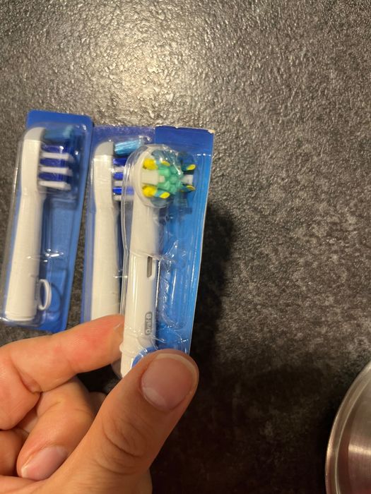 Резервни глави за четка Oral-B
