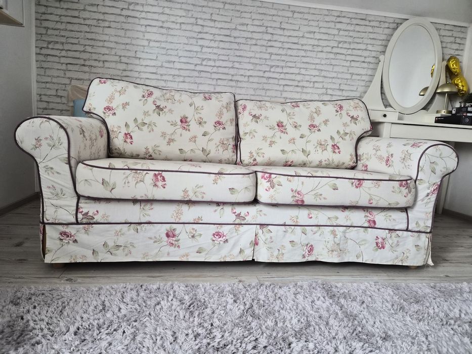 Canapea extensibila Cavio