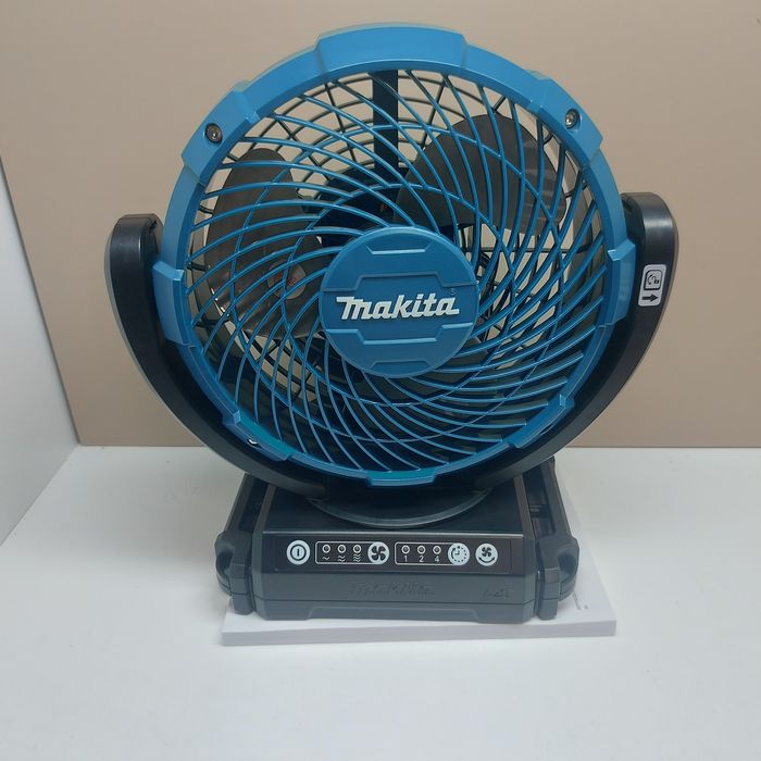Акумулаторен вентилатор Makita DCF102Z