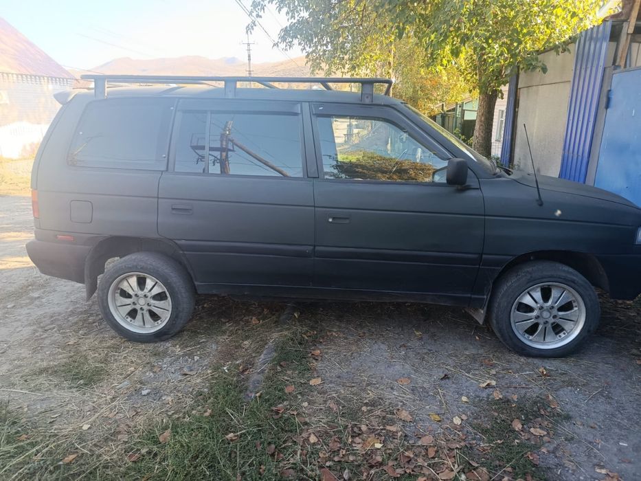 Продам мазду MPV 1998 года