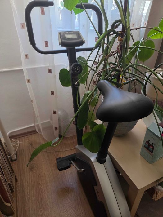 Bicicleta stationara
