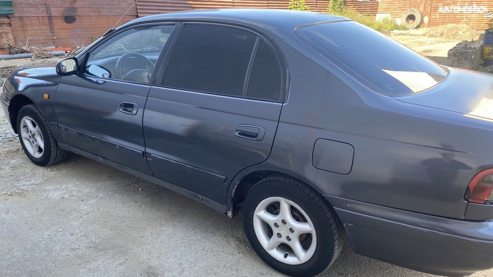 Тойота Карина carina