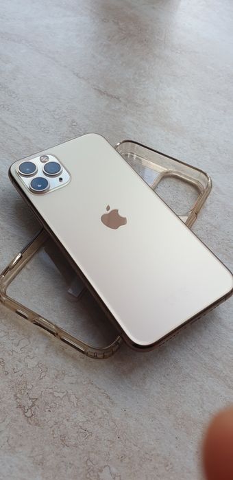 Iphone 11 pro gold.   Negociabil