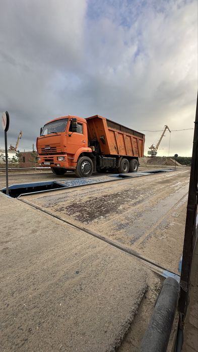 Продам Камаз 6520