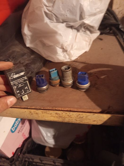 Части за Audi 100