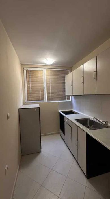 Продава се Двустаен апартамент в Пловдив, Изгрев - 50 кв.м за 1540 €/кв.м - Снимка #4