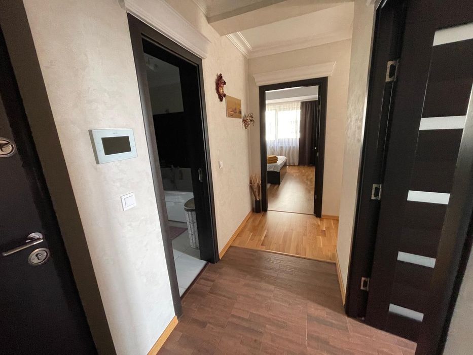 inchiriez apartament 2 camere