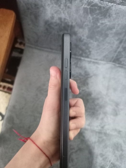 Tecno spark 20c в идеальном состоянии