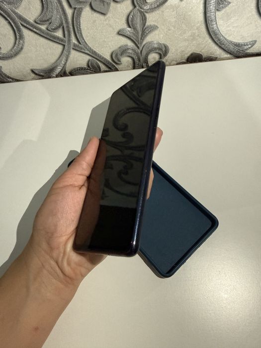 Продам телефон Samsung S20 FE