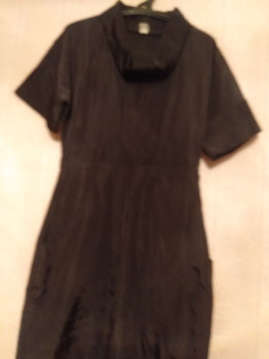 Продам женские платья