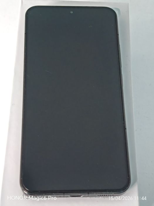 Xiaomi [13], 5G, 256GB памет + 67W бързо зарядно и кейс Nillkin