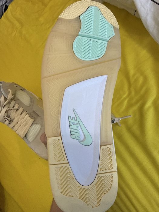 Нови Jordan 4 Off-White, номер 45 – с резервни връзки