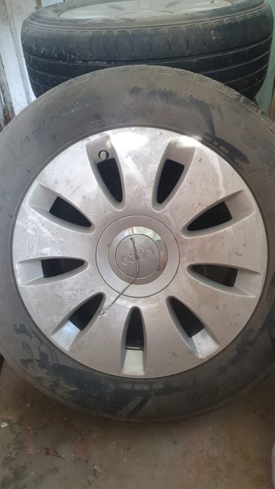 Диски  ауди 16 летняя