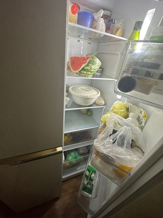 Холодильник LG в отличном состоянии