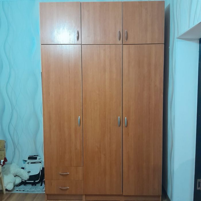 Кровать и шифонер