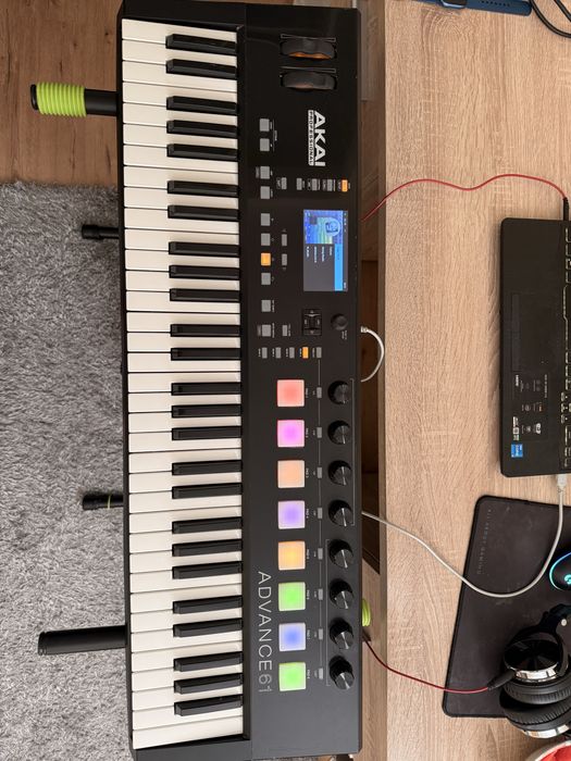 Clapa MIDI Akai Advance 61 PROFESSIONAL