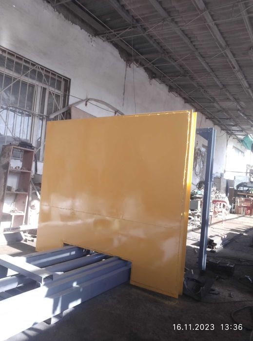 Гидравлический подъемник.