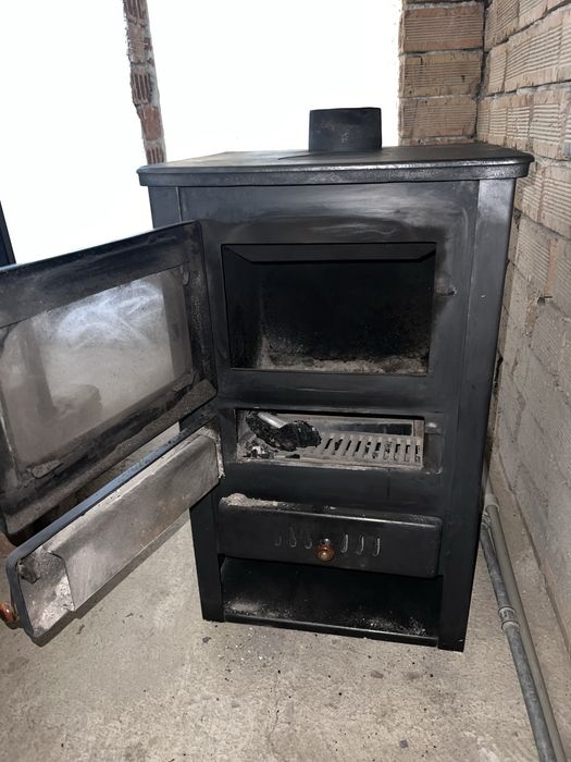 Продавам камина с водна риза Prity K22ЧПВ10 + помпа и колектори