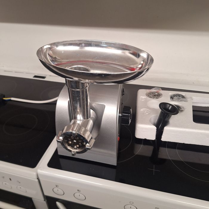 Месомелачка 1000W  внос от Германия