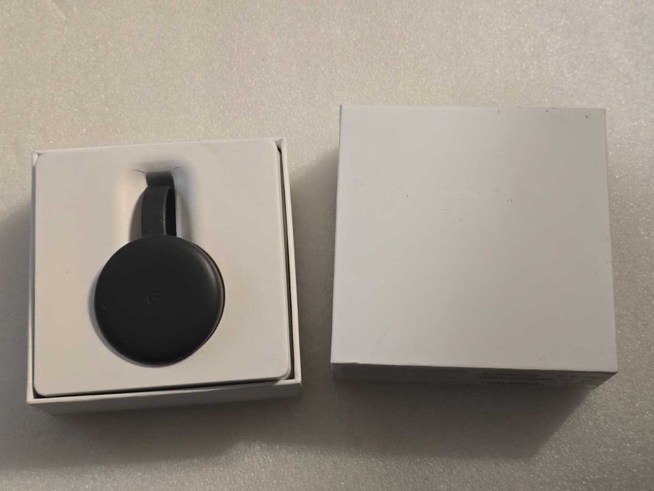Chromecast Google 3, Full HD 1080p 60fps, Wi-Fi 5GHz, HDMI, Negru - Stare Perfectă