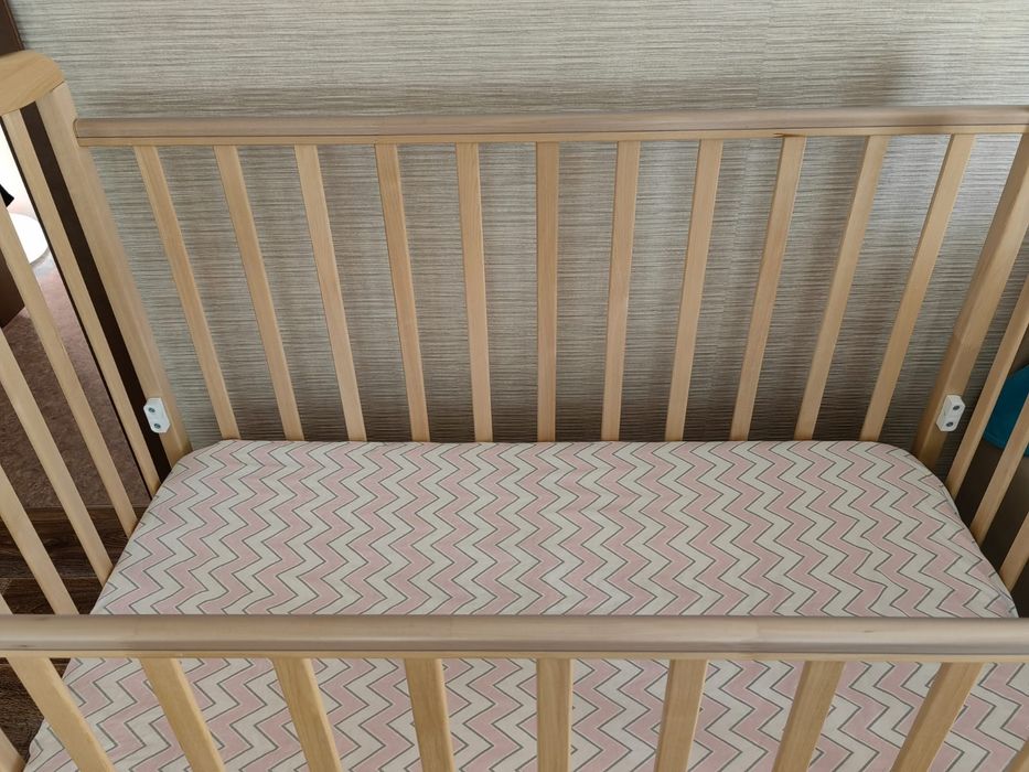 Детская кровать с матрасом