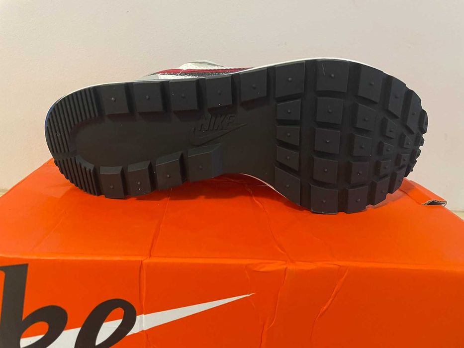 Нови дамски маратонки с кутия Nike VaporWaffle x sacai размер 38