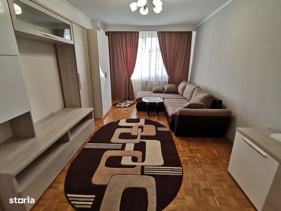 INCHIRIEZ apartament 2 camere decomandat,zona Strand