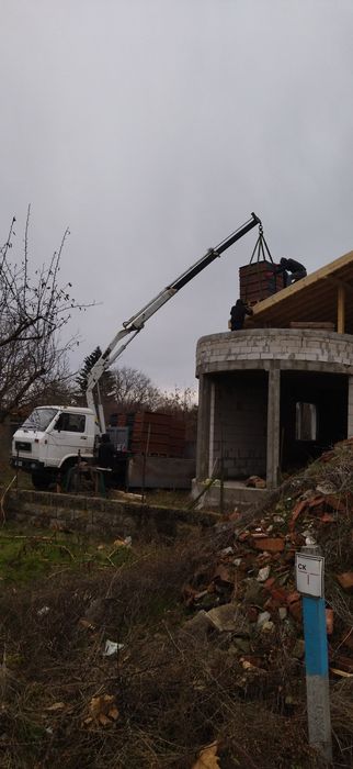 Услуги със автокран и самосвал