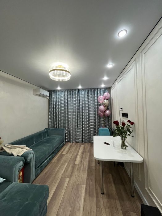 Продам большой диван+ маленький диван+ пуфик все вместе