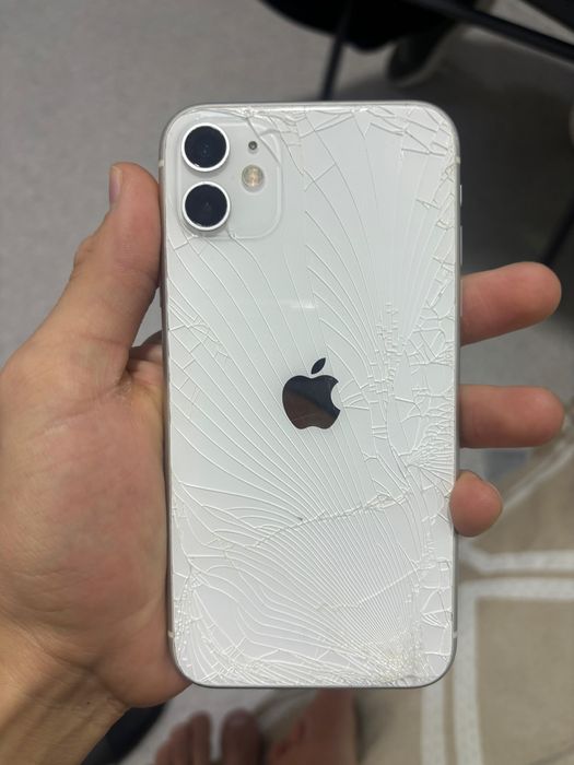 Айфон 11 сатылады