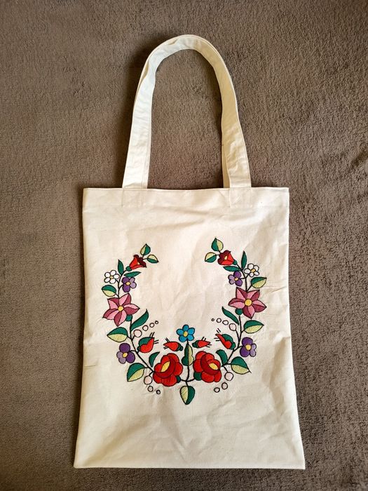 Sacoșă Brodată Manual