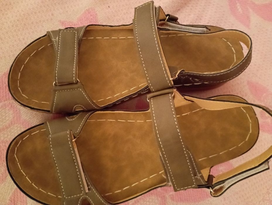 Босоножки  лёгкие удобные