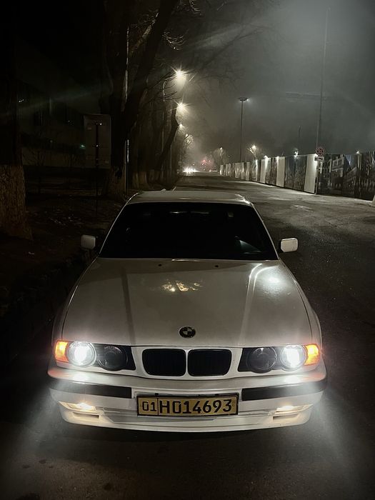 BMW 525i E34 Продам