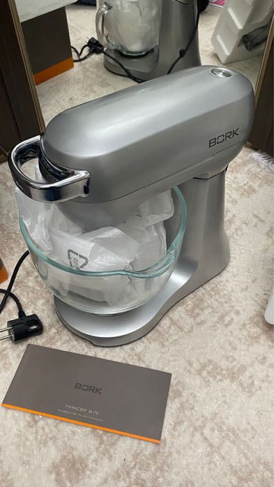 Миксер BORK B711