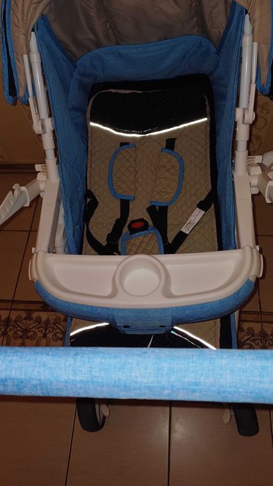 Коляска в отличном состоянии