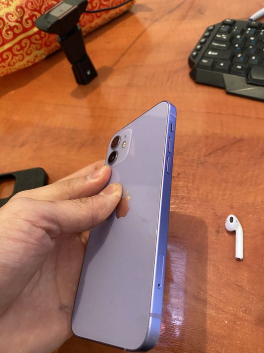 Айфон 12 64гб емкось 78%