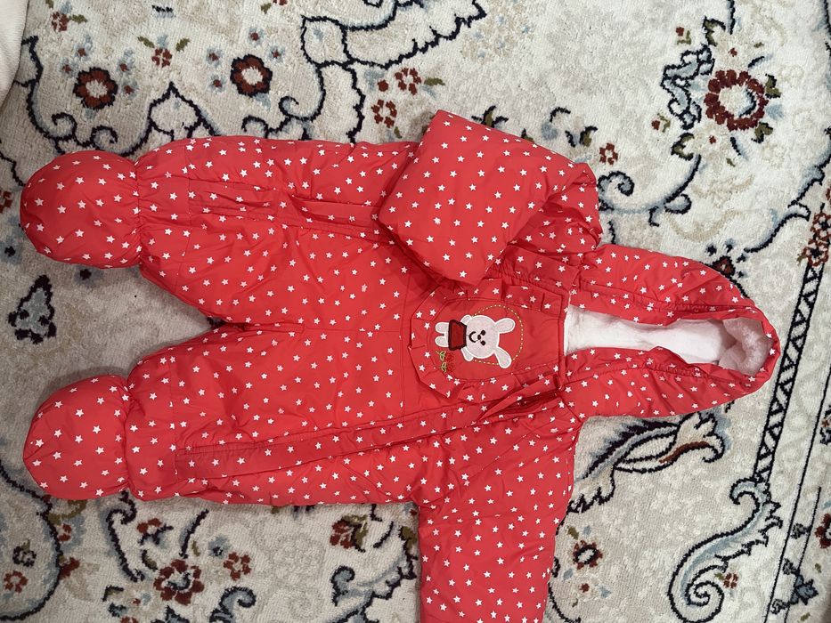 Продам детские комбинезоны