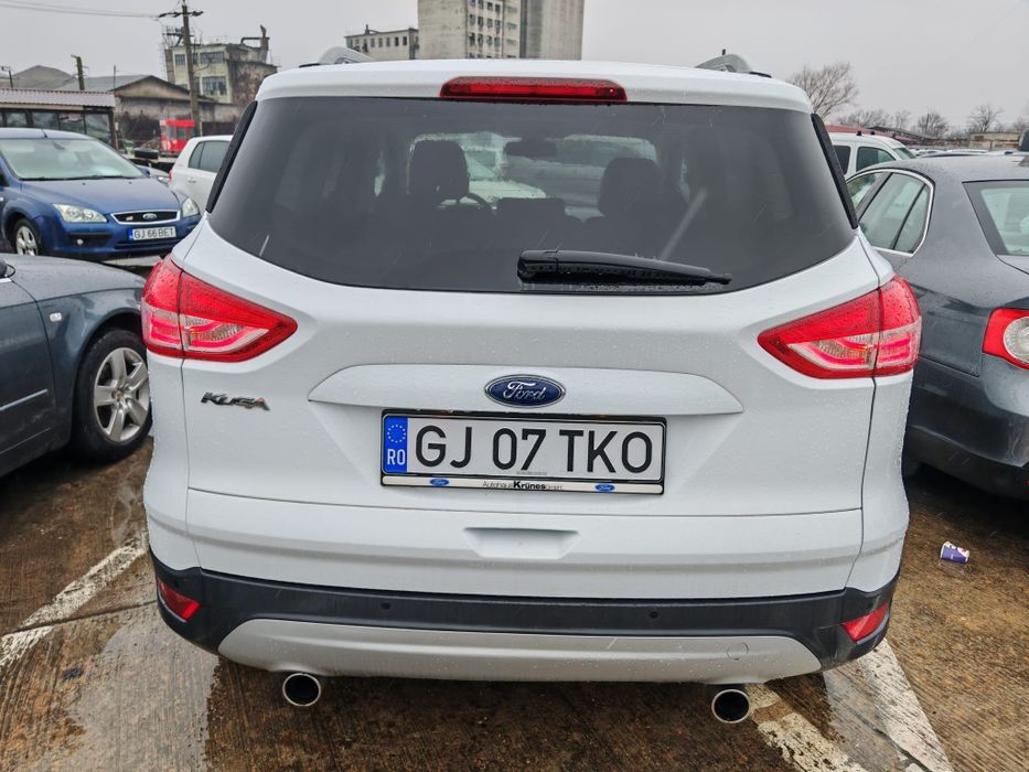 Vând  Ford kuga an 2013