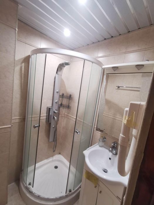 Дава се под наем Тристаен апартамент в Бургас, Център - 110 кв.м за 548.25 € - Снимка #8