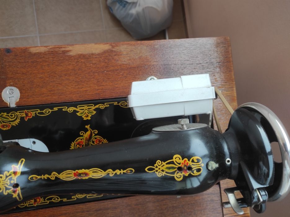 Стара машина за шиене