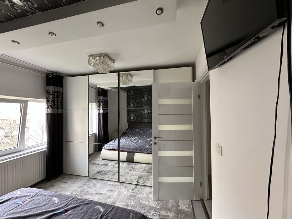 Inchiriez apartament 2 camere Utra Central