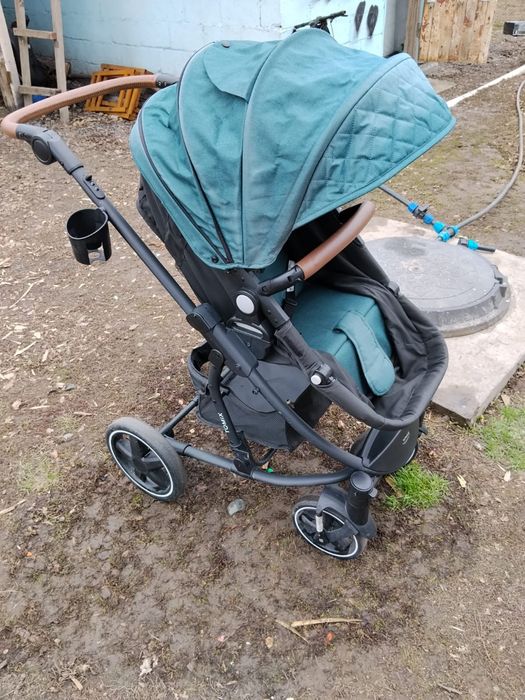 Продам коляску Tomix