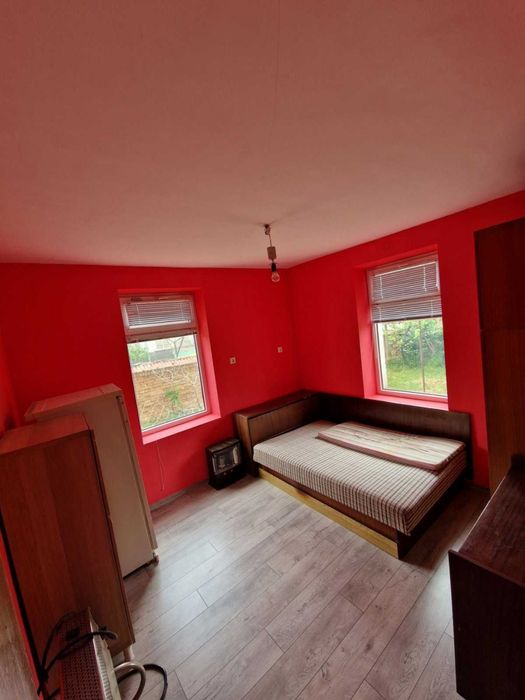 Продава се Къща в с. Девенци, Област Плевен - 375 кв.м за 130 €/кв.м - Снимка #6