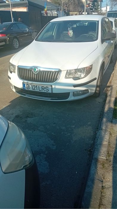 SKODA Superb 2011 — imagine 2