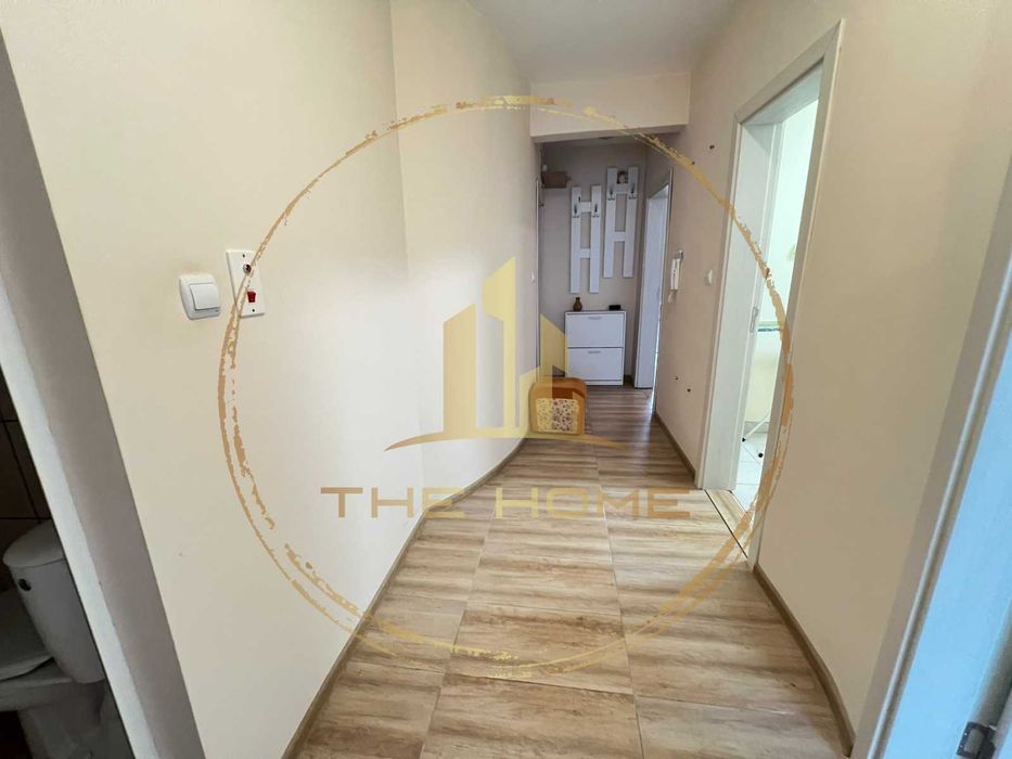 Отлична цена 3 стаен Колхозен Пазар