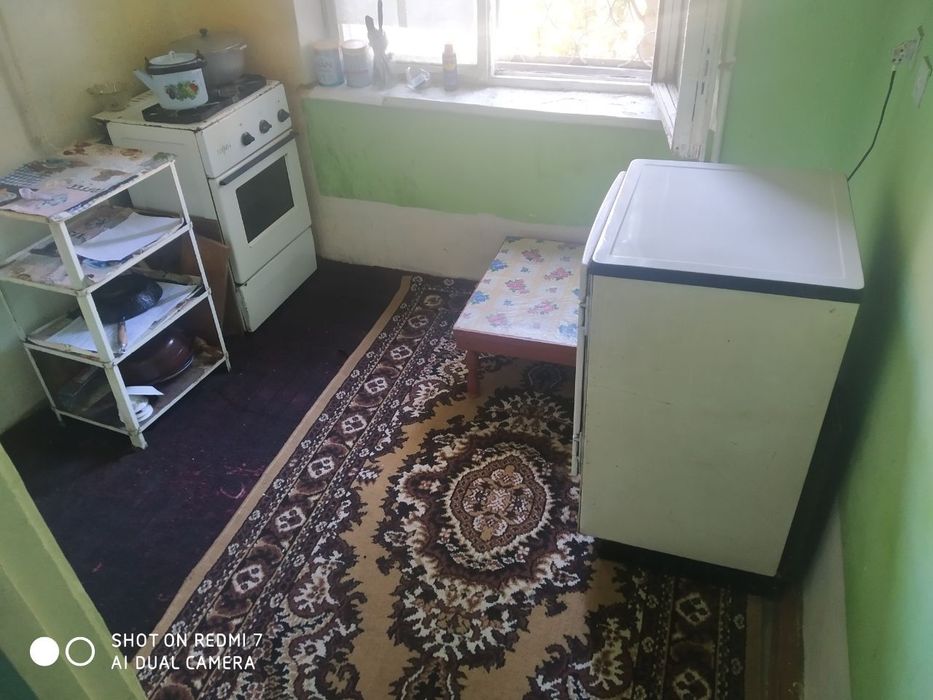 Urganch shahar Shumbola yonida 2-qavstda joylashgan 1 xonali kvartira