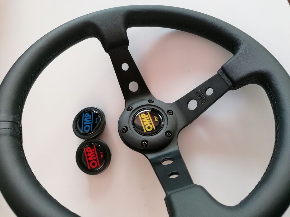 Волан кожен спортен ОМП черен 35см OMP