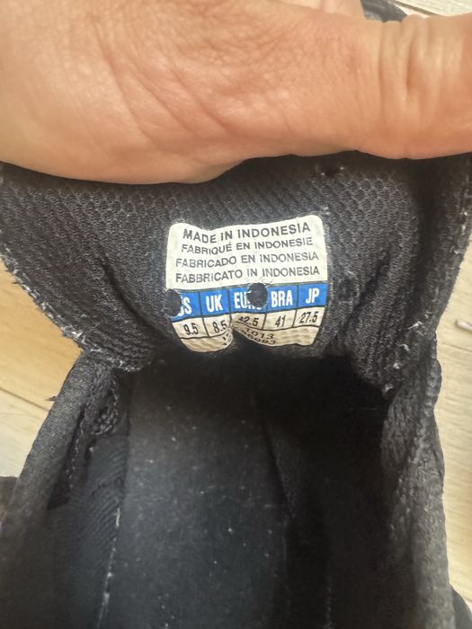 Бутонки,стоножки за футбол!